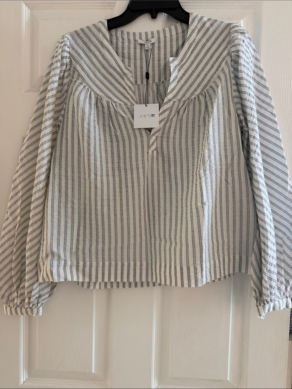 Joe's Jeans The Suzie Blouse - Ella Stripe

SZ: XS
NWT: $198